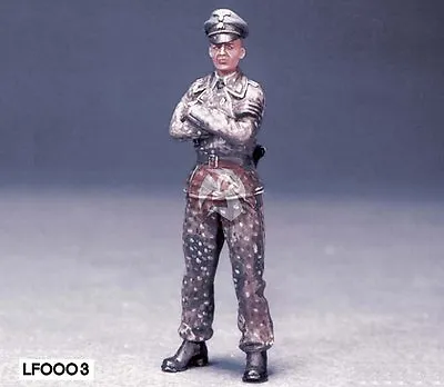 Legend 1/35 German Tank Crew Commander Standing Arms Crossed WWII [Resin] LF0003 • $11.97