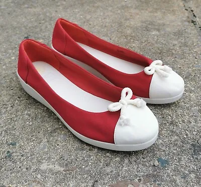 FITFLOP F-Pop Bow Red & White Canvas Ballerina Pumps Size 8/42 • £39