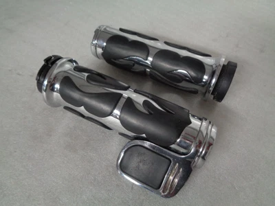 $69.99 • Buy Harley V-Rod Touring Dyna Softail Sportster Kuryakyn ISO Flames Hand Grips