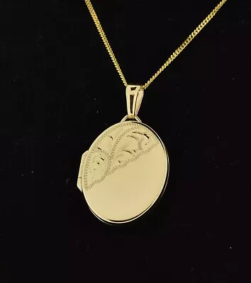 9ct Yellow Gold 21mm Oval Flat Locket - Free Name Engraved • £165