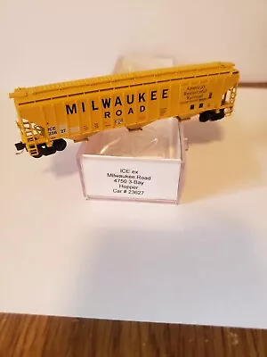 InterMountain N Scale 4750 Hopper Iowa Chicago & Eastern ICE Ex-Milw #23627 • $20