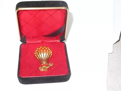 Vintage Crown Trifari Hot Air Balloon Pin Brooch Heart Gold Tone Metal &Box A120 • $58.49