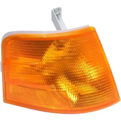 1996 1997 1998 2003 Volvo Vnl 300 Vnm 200 Daycab Truck Right Signal Corner Light • $39.99