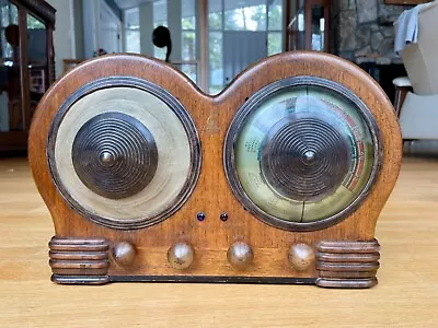 1938 Emerson  Bd-197  (mae West)  Radio • $3000