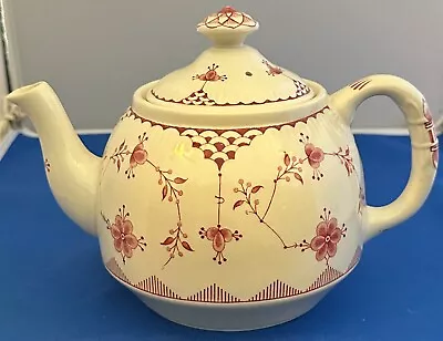 Vintage Franciscan  Erica  English Ironstone Teapot With Lid Pink And White • $49.99