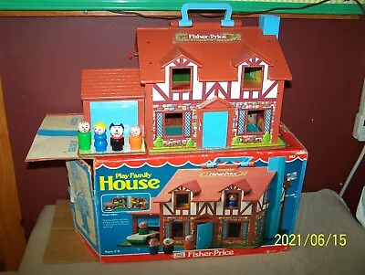 Vintage Fisher Price Play Family House #952 Tudor House ~ W/ BOX & FIGURES ! • $76.49