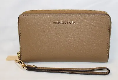 Michael Kors Jet Set Travel  Zip Phone Case Wristlet Wallet Taupe/Tan  AO4051555 • $59.95