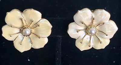 MMA CN Metropolitan Museum Gold Tone Enamel Flower Vintage Earrings • $35