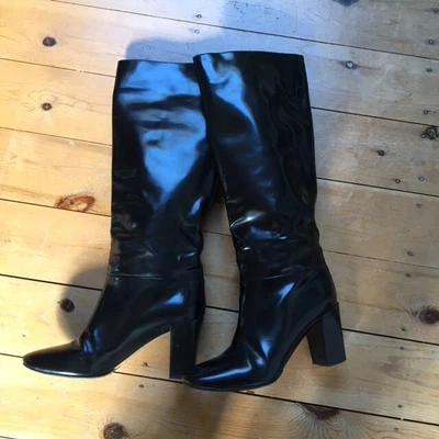 £160 • Buy Stunning Chloe Knee High Black Leather Boots Size 40