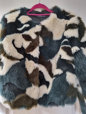 £5.99 • Buy Faux Fur Jacket Size 14 By M & S In Green Mix Hook & Eye Fastening.      (c1/23)