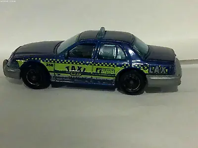 MATCHBOX 2006  2006 Ford Crown Victoria  2005 DIE-CAST  LAX AIRPORT TAXI  MB901 • $4.95