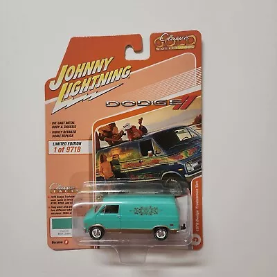 Johnny Lightning 1976 Dodge Tradesman Van Classic Gold Collection MOC / NIP • $15.95