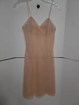 VTG Unique 50s Hollywood Vasserette Munsingwear Nylon Tricot Full Slip Lace 32 S • $32.99