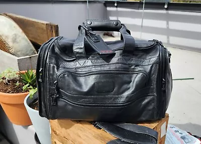 VINTAGE TUMI BLACK LEATHER CARRYON/DUFFEL BAG W/DUSTCOVER • $10