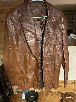 Vtg 70s Wellington Leathers Caramel Leather Car Jacket Coat USA Made Size 44 • $19.50