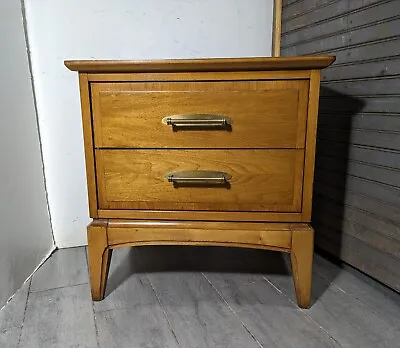 Vintage BP John Furniture Mid Century Modern 2-Drawer Nightstand End Table • $315