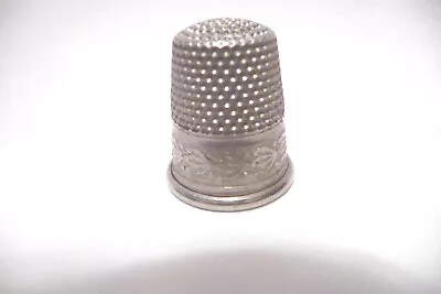 Thimble Vintage Steel Germany Band Of Leaves & Berries • $5.99