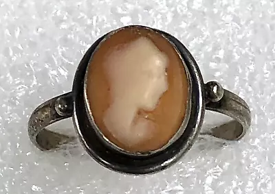 Cameo Ring Sterling Silver Size 6 - Vintage • $49.99