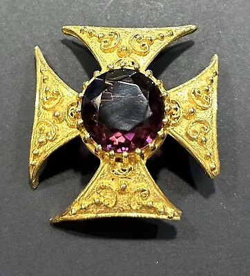 Vintage Gold Tone Purple Rhinestone Maltese Cross Brooch Pin • $2.99