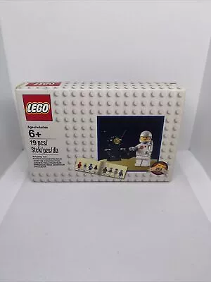 BRAND NEW LEGO 5002812 Space: Classic Spaceman Minifigure • $44.95