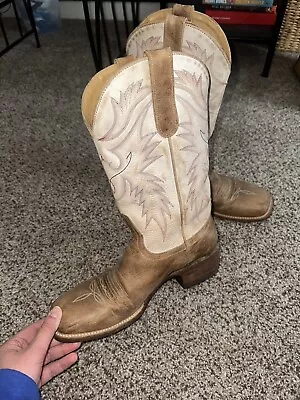 Miranda Lambert Cowgirl Boots • $20