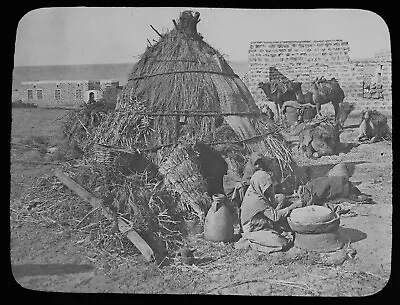 WOMENT OUTSIDE STRAW TENT / HOUSE C1890 ANTIQUE Magic Lantern Slide PHOTO • £15