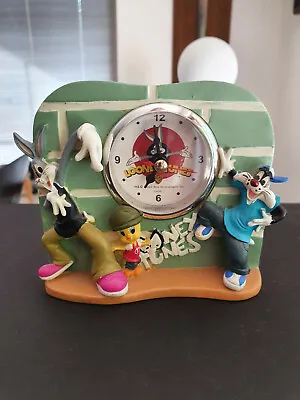 $162.72 • Buy Extremely Rare! Looney Tunes Bugs Bunny Tweety Sylvester Figurine Clock Statue