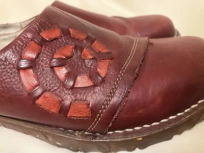 El Naturalista Women's Slip On Leather Clogs Mules Size 10 • $29.95