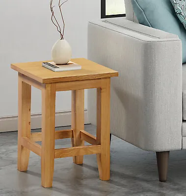 Small Oak Effect Side Table - Slim Wooden Occasional / Coffee / Lamp / End Stand • £49.99
