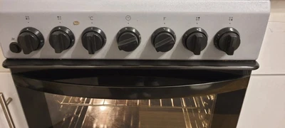 £100 • Buy Indesit IS5G4PHSS 50cm Slot-in D/Fuel Cooker - Electric Oven & Grill Gas Hob 