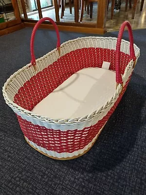 True Vintage Baby Bassinet Carry Basket Red White Excellent Condition PICK UP!! • $63