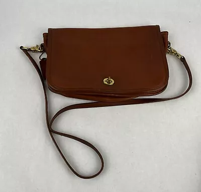 Coach Convertible Clutch Vintage 70’s NYC USA Serial #361-4508 Now Style #9635 • $125