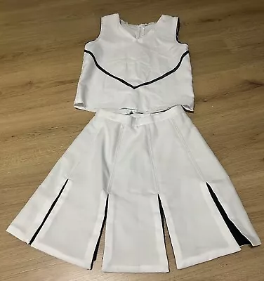 White Cheerleading Outfit . Skirt And Top 4/6 Adult  • £5