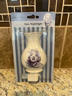 New Marilyn Monroe Vase Ceramic Plug In Night Light 27286 Retired • $9.95