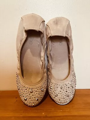 Me Too Ballet Flat With Rhinestones Sand Pink Suede Size 8.5 • $24.50