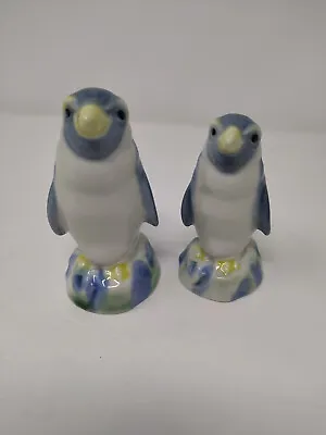 2 X Wade Ceramic Penguin Decanters 4.5  & 4  • £16.99