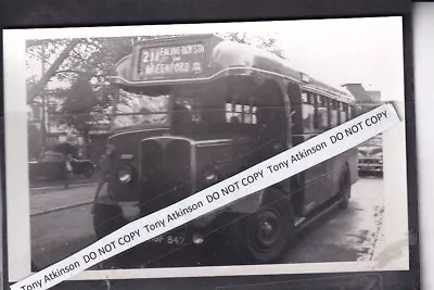 London Transport - Aec Regal T Type - Hgf847 / T757 - Route 211 - Photo - B11967 • £1