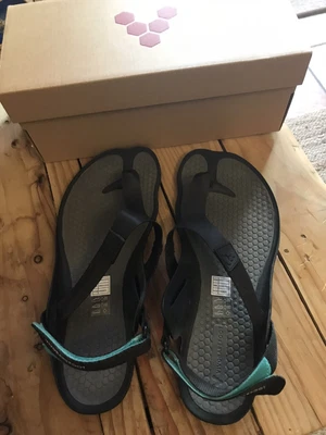 £90 • Buy Vivobarefoot Total Eclipse Barefoot Sandles  Flip Flops