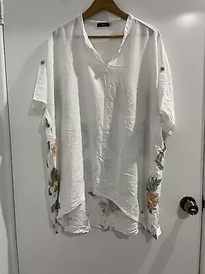 Fabuler White Linen Blend Top Size L Floral Back Relaxed Hi-Low Made In Italy (F • $39.95