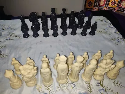 Vintage ANRI E.S Lowe Chess Pieces (Set Of 32) King Arthur Renaissance Medieval • $24.99