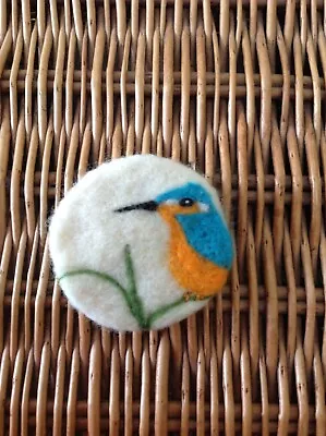 New  Handmade  The Waiting Kingfisher  Needle Felted Brooch • £13