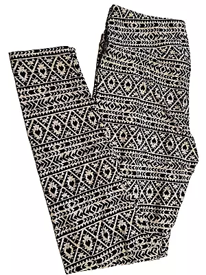 NWOT LuLaRoe TC Leggings Buttery Soft Yoga Waist Black & White Aztec Print • $12