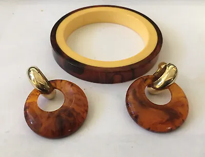 Vintage Rootbeer & Yellow Laminated Bakelite Bangle & Accessocraft Earrings • $108