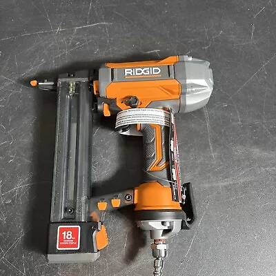 Ridgid Pneumatic 18 Gauge Narrow Crown Stapler With Soft Case Model R150FSF3 • $24.50