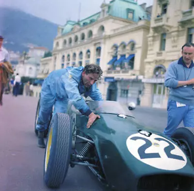 Innes Ireland Trying To Push His Lotus 18 Monaco Gp 1960 Old Racing Photo • £5.60