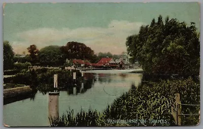 Pangbourne On Thames Berkshire England Vintage Postcard • £5