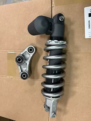 22 Zx14r Rear Shock With Knuckle Zx-14r New Take Off Zero Miles 23 2023 2022 • $139.99