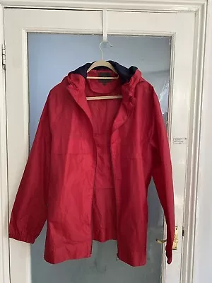 Rain Coat Marks & Spencer • £5