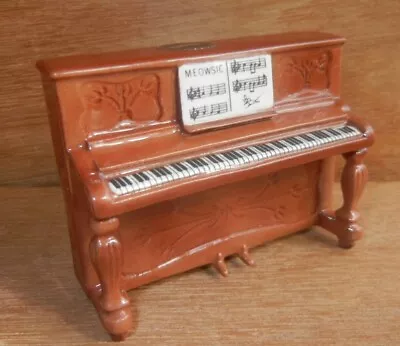 Hagen Renaker 3124 Miniature Piano Meowsic Glazed Ceramic Retired  F R E E  Ship • $17.95