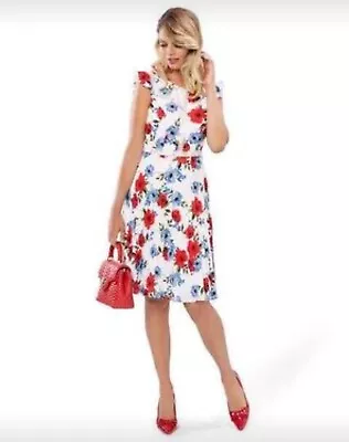 Review Poppy Fields Dress - 16 • $90